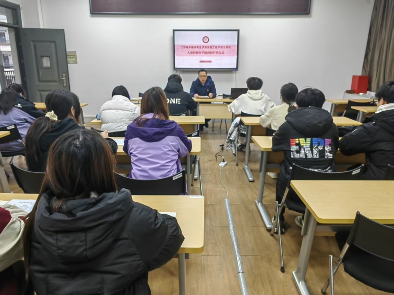 陈敏.jpg